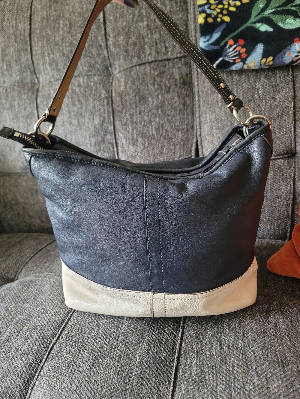 Coach Hampton Perforated Shoulder Bag With Detachable Strap - Picture 4 of 17